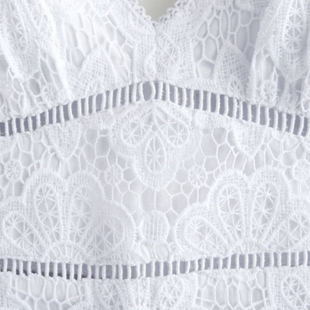 Abercrombie & Fitch - White Lace Mini Dress - Picture 2 of 3